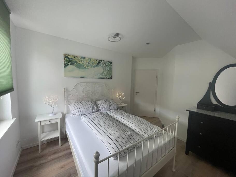 Urban House For Families And Berlin Tourists Villa Телтов Екстериор снимка